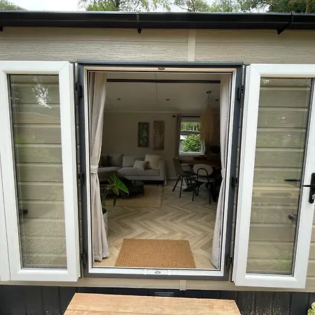 Wild Flower Wellness Met Prive Sauna En Hottub In Prachtige Tuin Met Overkapping *