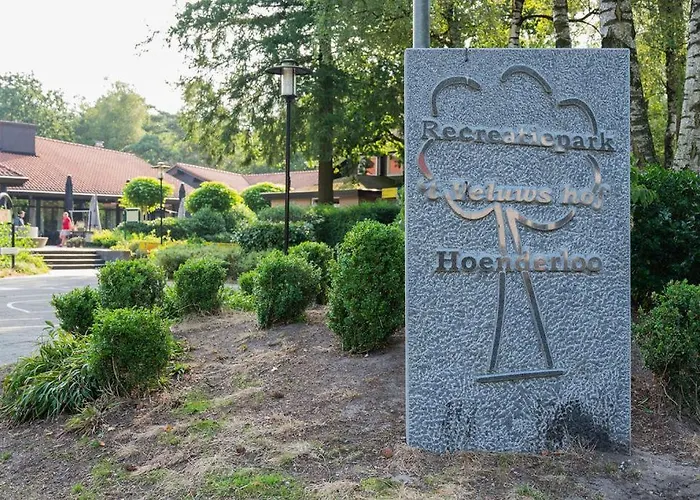 Wild Flower Wellness Met Prive Sauna En Hottub In Prachtige Tuin Met Overkapping