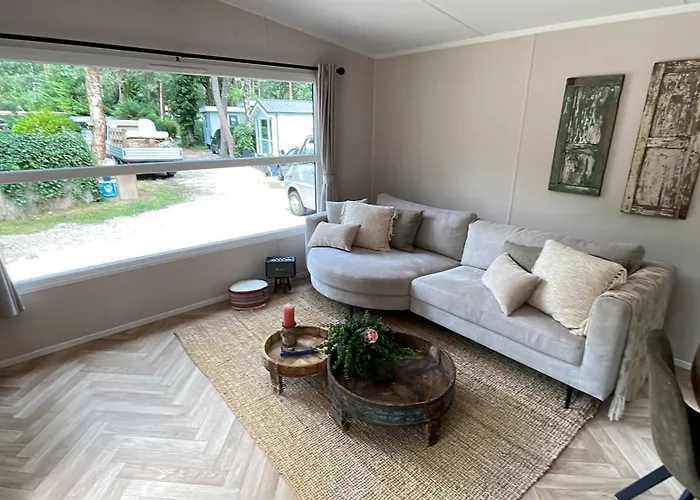 Chalet Wild Flower Wellness Met Prive Sauna En Hottub In Prachtige Tuin Met Overkapping