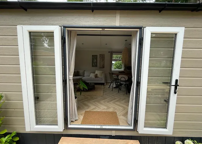 Wild Flower Wellness Met Prive Sauna En Hottub In Prachtige Tuin Met Overkapping *