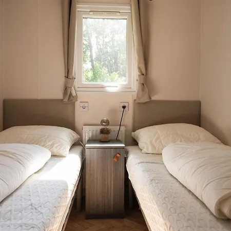 Chalé Wild Flower Wellness Met Prive Sauna En Hottub In Prachtige Tuin Met Overkapping