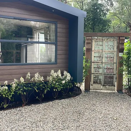 Wild Flower Wellness Met Prive Sauna En Hottub In Prachtige Tuin Met Overkapping * Hoenderloo